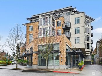 211 Kirkland Ave