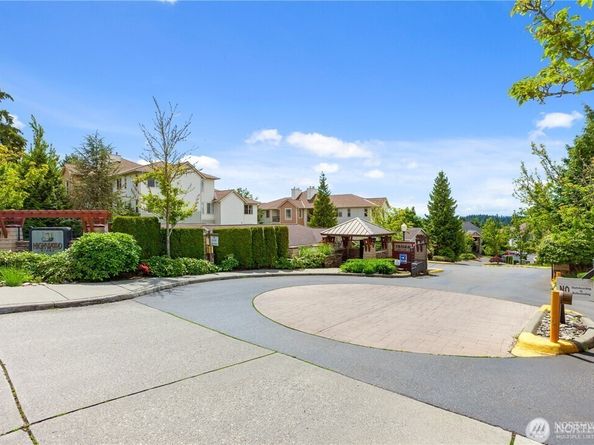 15026 40th Avenue W 8202, Lynnwood WA 98087