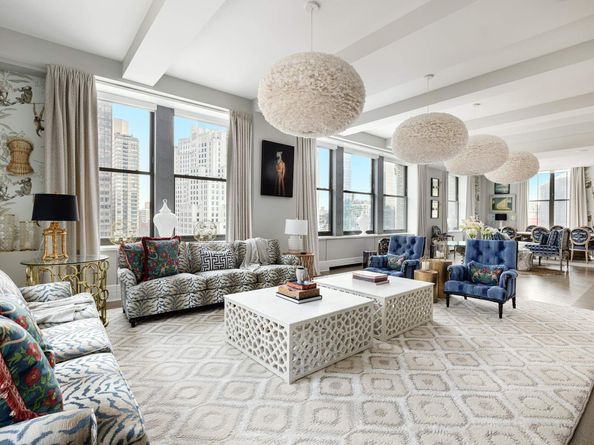 212 Fifth Avenue 17A, New York NY 10010