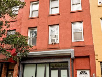 210 Hoyt Street