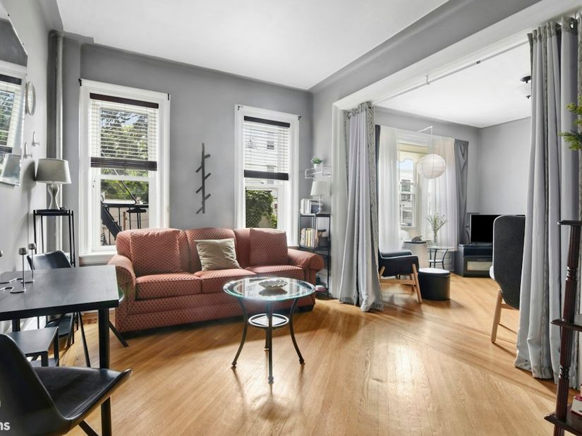 574 44th Street 1C, Brooklyn NY 11220