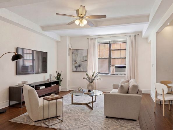 200 East 16th Street 4B, New York NY 10003