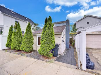 16 Cyrus Avenue