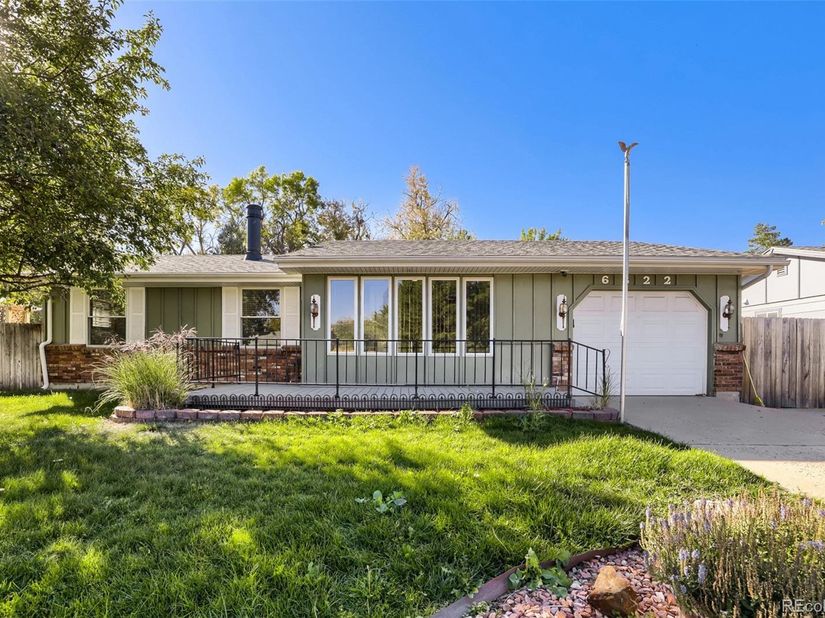 6822 W 76th Avenue, Arvada CO 80003