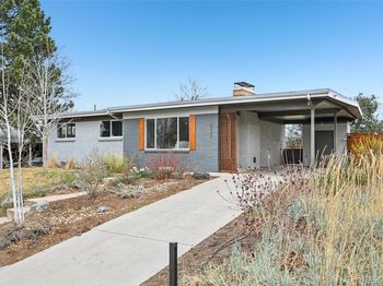 6002 S Crestview Street