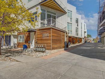 2115 W 32nd Avenue