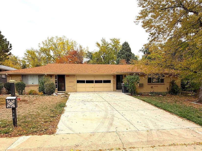 1950 Independence Street, Lakewood CO 80215