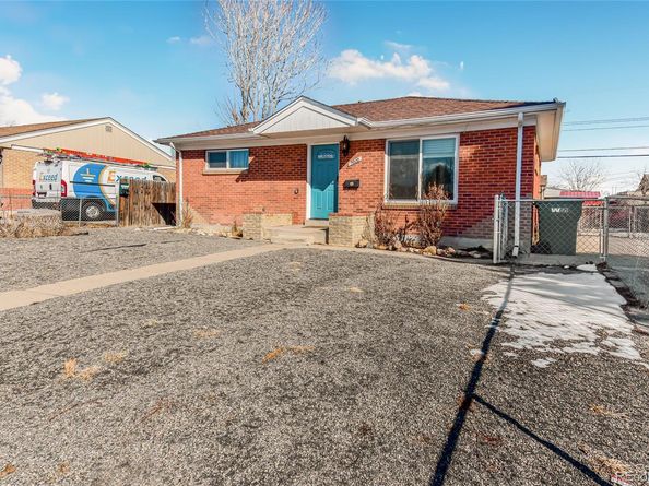 7020 Avrum Drive, Denver CO 80221