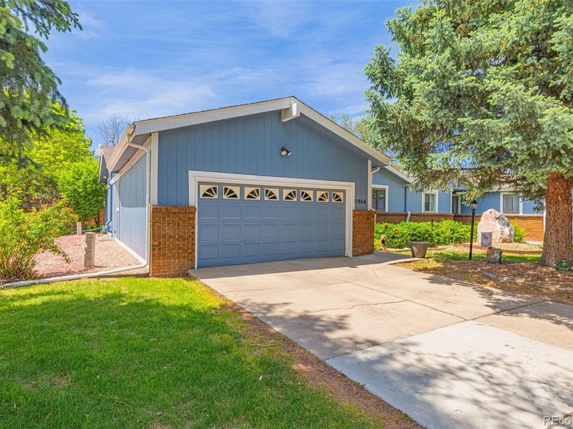 11966 E Maple Avenue, Aurora CO 80012
