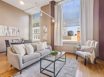 Undisclosed Address #2927102