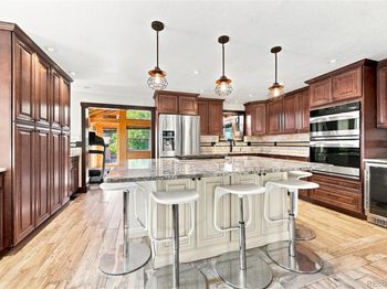 4204 W Roanoke Place
