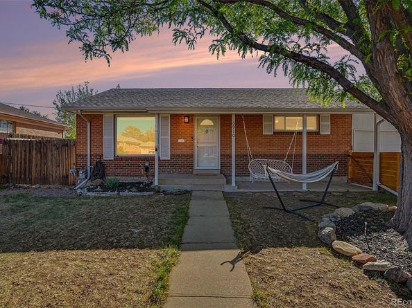 6910 Ruth Way, Denver CO 80221