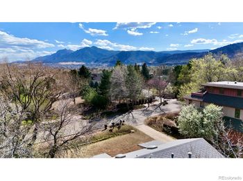 1975-1977 Norwood Avenue