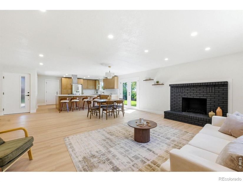 2126 S Yarrow Street, Lakewood CO 80227