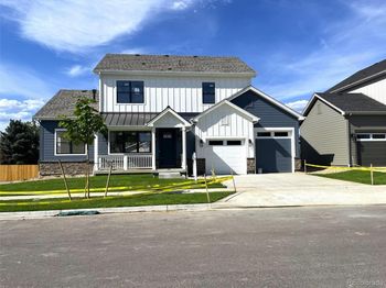 855 Peakview Place