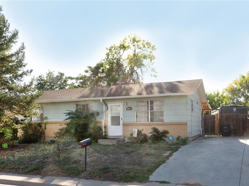 5557 Crystal Way, Denver CO 80239