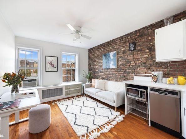 130 Henry Street 4R, Brooklyn NY 11201