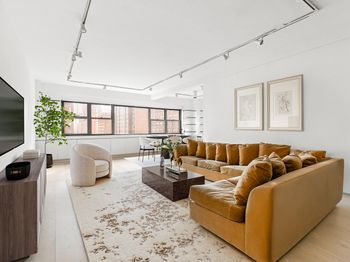 165 East 72nd Street