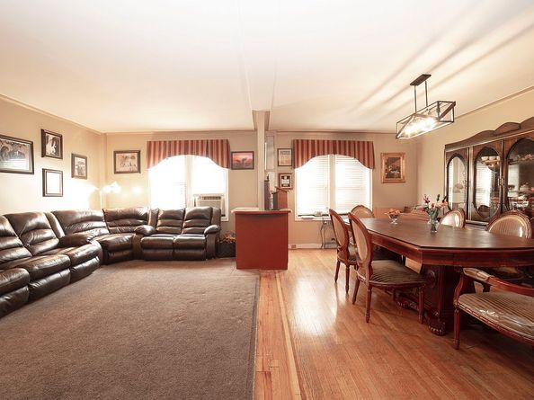 504 Grand Street B42, New York NY 10002