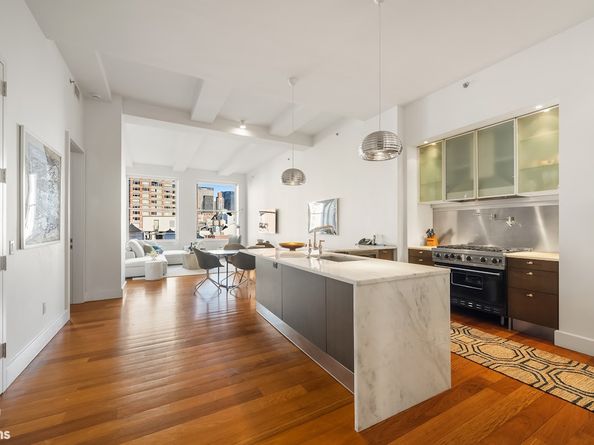 15 East 26th Street 13F, New York NY 10010