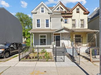 17 Schenck Avenue
