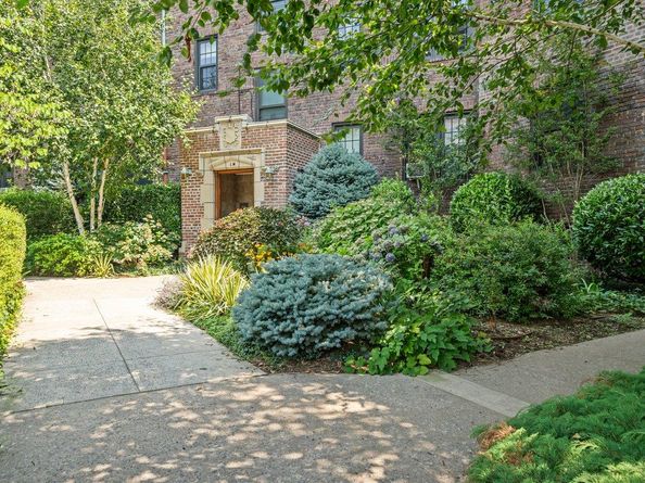 525 West 238th Street 1L, Bronx NY 10463