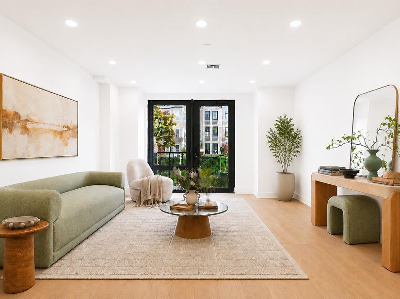 371 Hawthorne Street 1, Brooklyn NY 11225