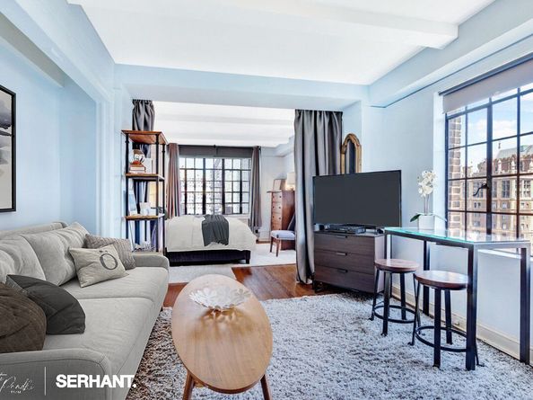 320 East 42nd Street 2301, New York NY 10017