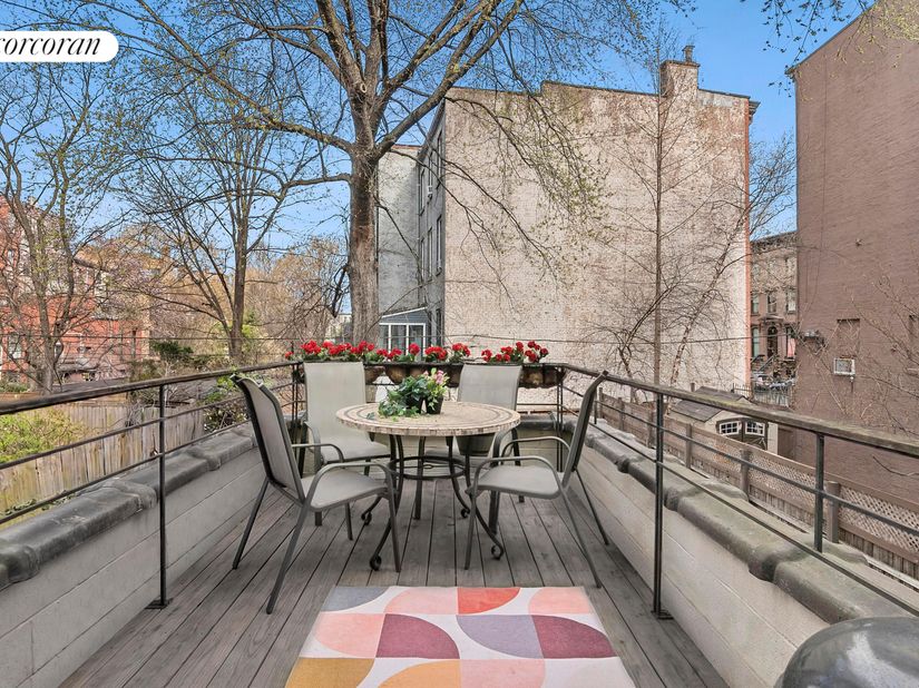 181 Dekalb Avenue B2, Brooklyn NY 11205