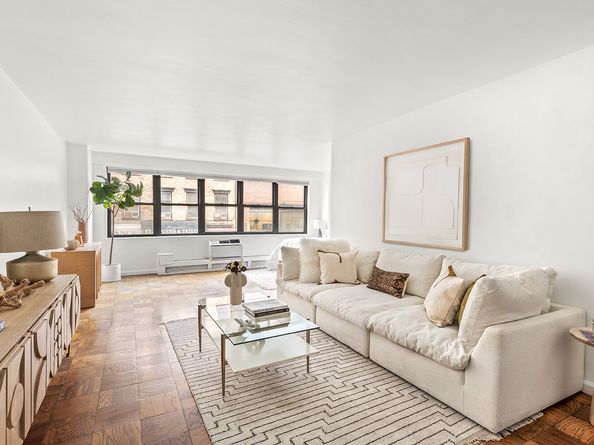 330 3rd Avenue 2/J, New York NY 10010