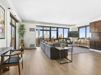 100 United Nations Plaza