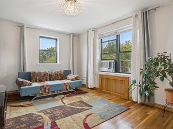 2615 Ave O