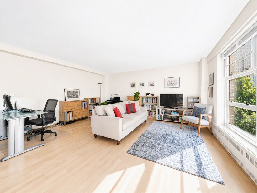 80 La Salle Street 8A, New York NY 10027