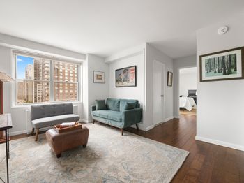 345 East 86th Street