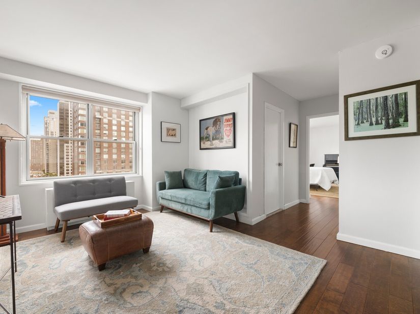 345 East 86th Street 12G, New York NY 10028