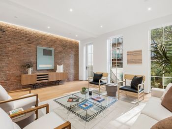 313 East 6th Street