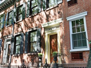 25 Vandam Street