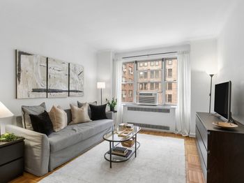 220 Madison Avenue