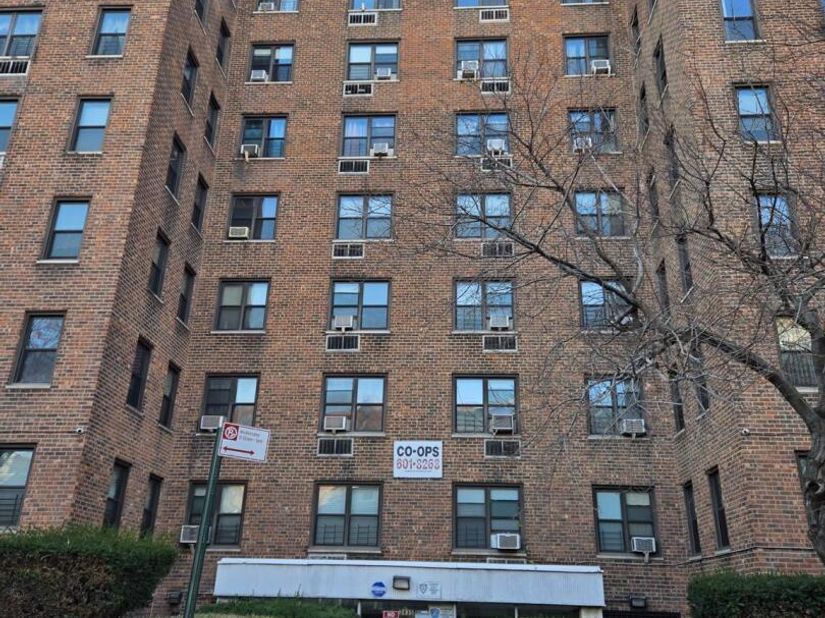 2835 Webb Avenue 8D, Bronx NY 10468
