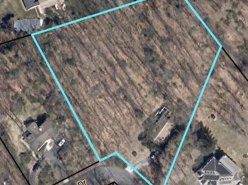 107 W Farm Drive