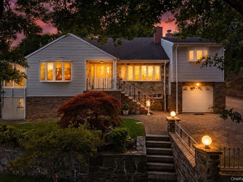 81 Avondale Road, Yonkers NY 10710
