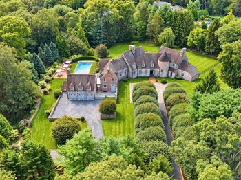 3 White Hill Road