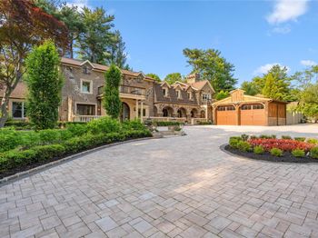 213 Guinea Woods Road