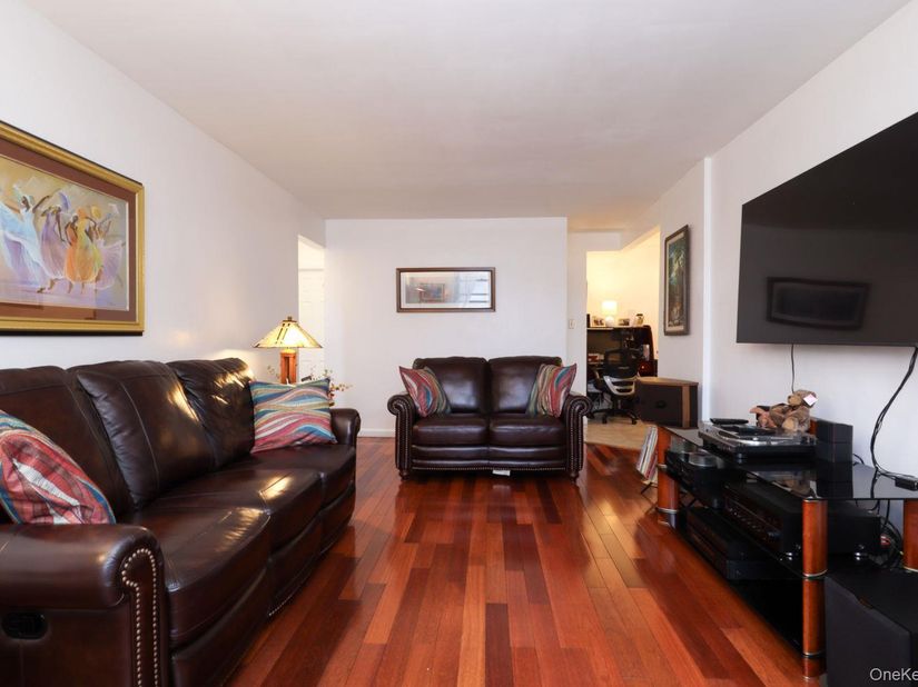 87-40 Francis Lewis Boulevard A68, Queens Village NY 11427