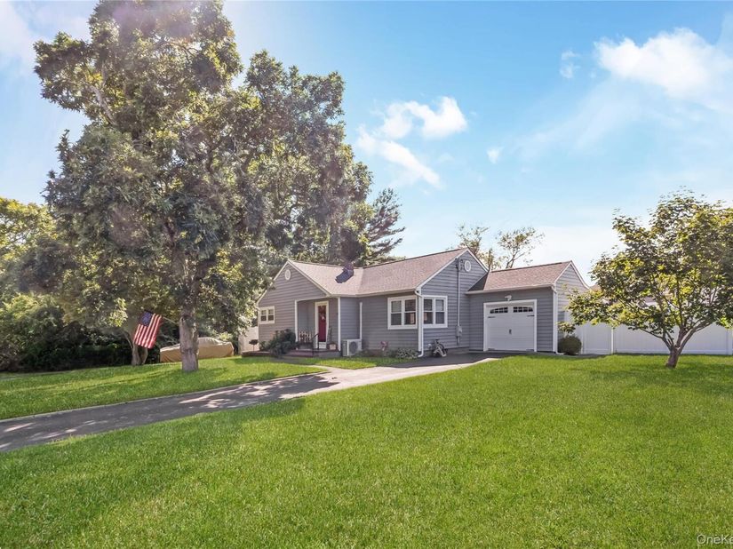 460 Amsterdam Avenue, East Patchogue NY 11772