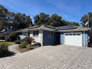220 Hubbard Avenue