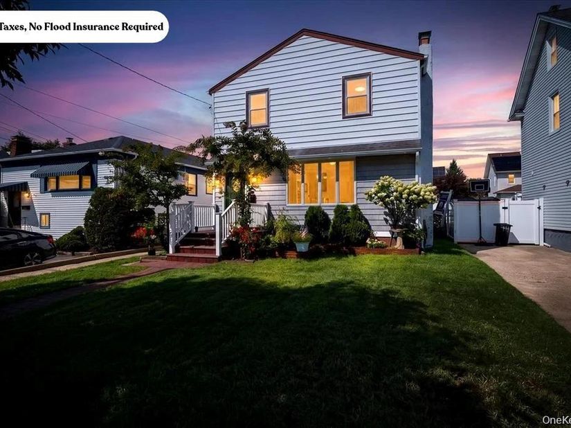 48 W Windsor Parkway, Oceanside NY 11572