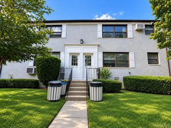 136-73 68th Dr