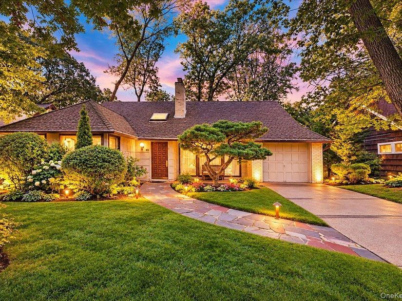 36 Range Drive, Merrick NY 11566