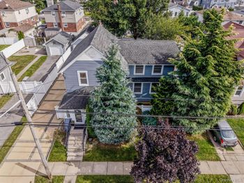 18 1st Avenue